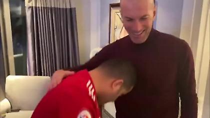 Ο ιδιοκτήτης της Αλμερία έριξε κουτουλιά α λα Ματεράτσι στον Ζιντάν (video)