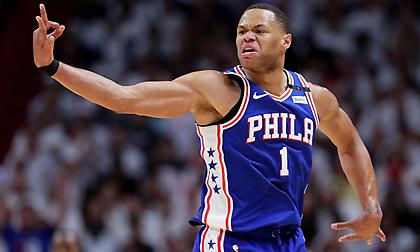 «Ψώνισαν» από G-League Χοκς και Νετς