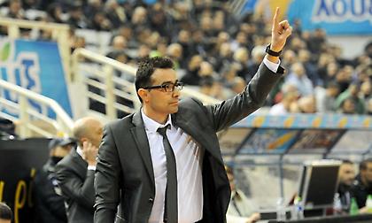 Χαραλαμπίδης: «Θέλω να συγχαρώ τους παίκτες μου»