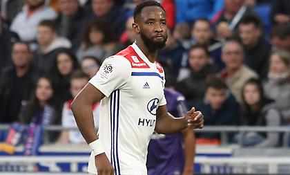 Τσέλσι: Δίνει στη Λιόν 50 εκ. και Ζιρού για Ντεμπελέ
