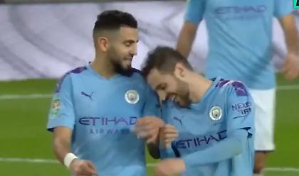 Γελούσαν στο ημίχρονο οι Μπερνάρντο Σίλβα και Μαχρέζ! (vid)