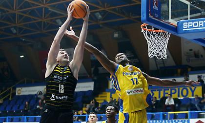 Τα highlights της συντριβής του Περιστερίου από την Τενερίφη