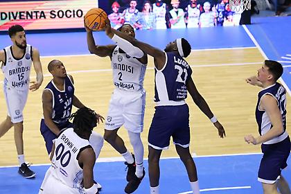 Μπλέξιμο για ΑΕΚ και Περιστέρι, ελπίζει ο ΠΑΟΚ