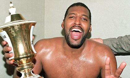 Ρόι Τάρπλεϊ: Ένας «γίγαντας» που νικήθηκε από τον… εαυτό του!