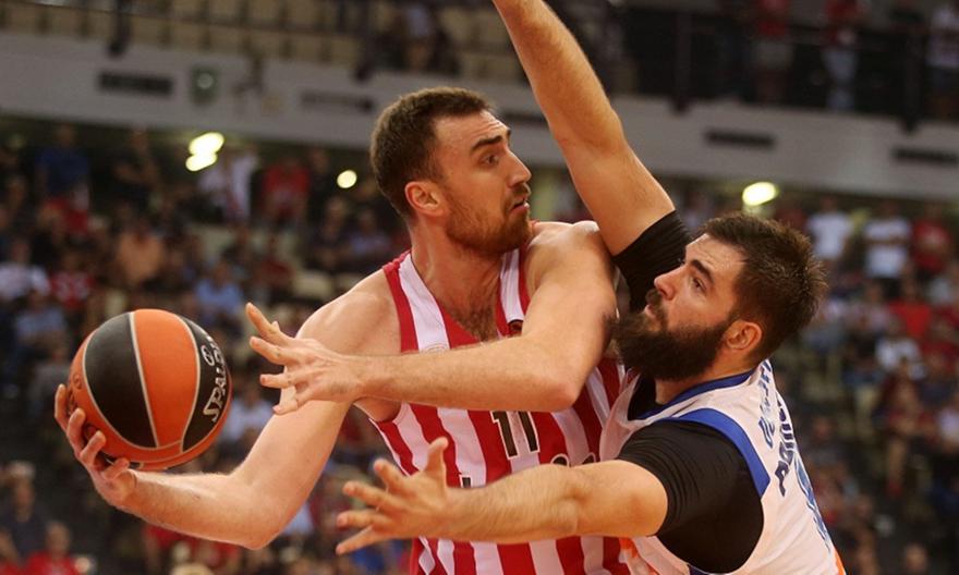 Ζέρβας: «Τελευταία ευκαιρία για Ολυμπιακό, λέει πολλά η συμμετοχή του Μιλουτίνοφ»