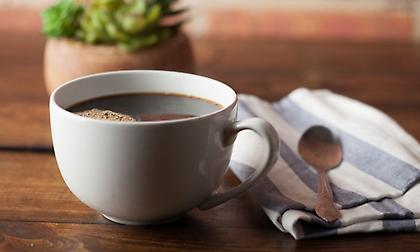 H καφεϊνη είναι η μοναδική διαφορά που έχει ο ντεκαφεϊνέ από τον κανονικό καφέ;