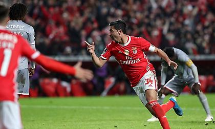 Νίκη με ανατροπή στο τέλος η Μπενφίκα