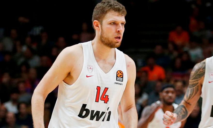 Βεζένκοφ: «Δεν ήμασταν τέλειοι, αλλά νικήσαμε»