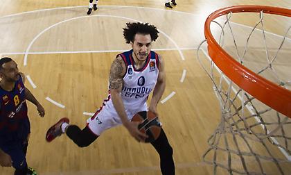 MVP ο «αέρινος» Λάρκιν!