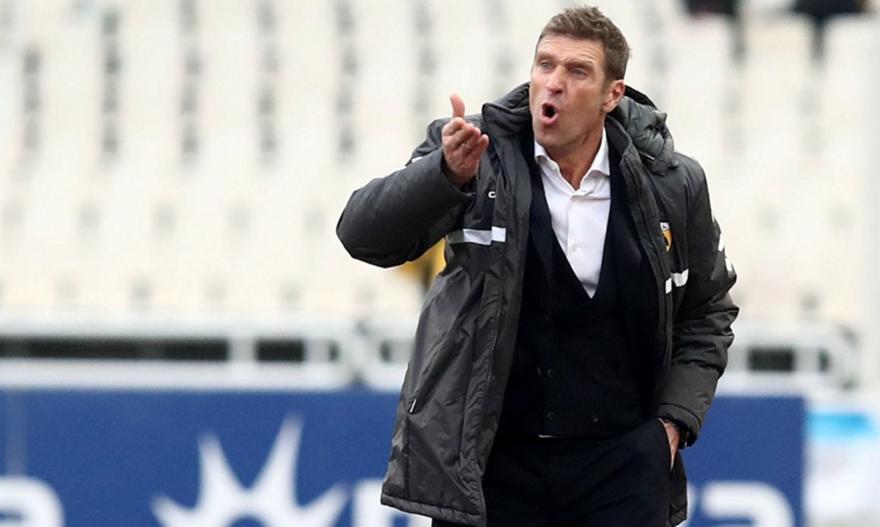 Τσακίρης: «Ανοιχτό το πώς θα παρατάξει την ΑΕΚ στην Τούμπα ο Καρέρα»