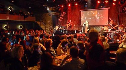 Στέφανος Κορκολής - Σοφία Μανουσάκη: Εντυπωσιακή αυλαία για τις «Μουσικές Ιστορίες»