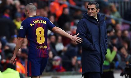 «Τρελό» κράξιμο του Ινιέστα στη διοίκηση της Μπαρτσελόνα για τη στάση απέναντι στον Βαλβέρδε