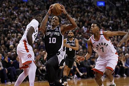 Απίστευτο κάρφωμα ΝτεΡόζαν στο Top 10 (video)