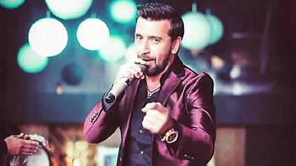 Θάνος Πετρέλης: Με το νέο του τσιφτετέλι μάς κάνει «Κούνια Μπέλα»