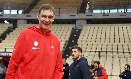 Ζέρβας: «Οι ενισχύσεις στον Ολυμπιακό αναμένονται μετά τη διαβολοβδομάδα»