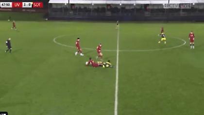 «Δαιμονίστηκε» ο Κιριβέλα στο ματς της Λίβερπουλ K23 (vid)