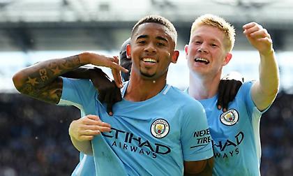 Ντε Μπρόινε και Ζέσους βρίσκονται με... κλειστά μάτια (video)