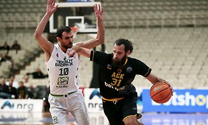 Γιαννόπουλος: «Εδώ και μια εβδομάδα δεν… δαγκώνουμε τον αντίπαλο»