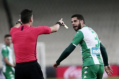 «Αυτονόητο ότι δεν θα διαιτητεύσει ξανά ο Καλύβας», λένε στον Παναθηναϊκό