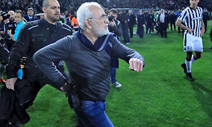 Τέταρτη αναβολή στη δίκη Σαββίδη για την εισβολή με το όπλο