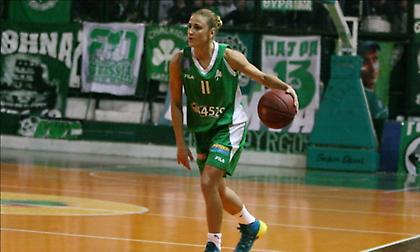 Ξαναπιάνει μπάλα η Κωστάκη