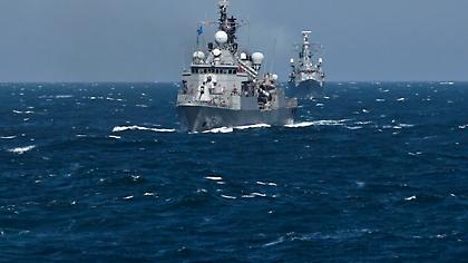 Τέσσερις τουρκικές φρεγάτες ανοιχτά της Λιβύης