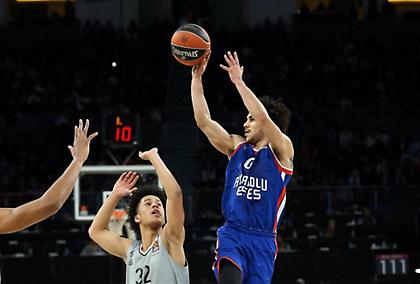 Εντυπωσιακή η Εφές, διέλυσε τη Βιλερμπάν