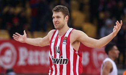 Βεζένκοφ: Μέγας Αλέξανδρος σε βραδιά καριέρας! (video)