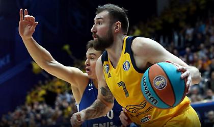 Ξεπέρασε το εμπόδιο της Ενισέι η Χίμκι