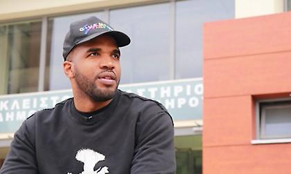 Σάμουελς στο Eurohoops: «Είπα όχι στον Πιτίνο, για να βοηθήσω την οικογένειά μου» (video)