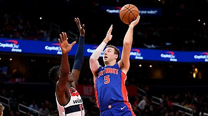 LIVE: Γουίζαρντς-Πίστονς