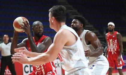 «Περίπατο» με Τσιμπόνα ο Ερυθρός Αστέρας των Σάκοτα, Γκιστ