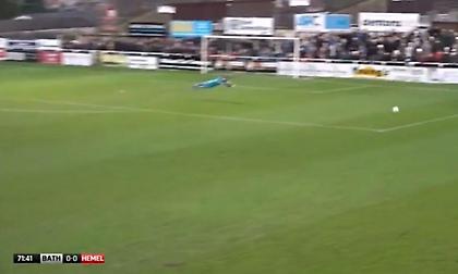 Το πιο άκυρο ποδοσφαιρικό πλονζόν που έχετε δει (video)