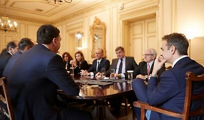 Μητσοτάκης σε Ένωση Ελλήνων Εφοπλιστών: Η παρέμβασή σας αλλάζει τα νοσοκομεία