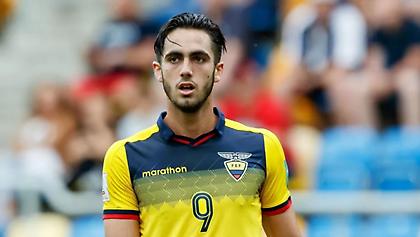 Ανακοίνωσε τον Καμπάνια η Γουλβς