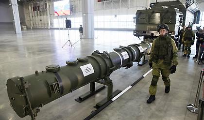 Οι ΗΠΑ θέλουν την Κίνα στις συνομιλίες με Ρωσία για τα πυρηνικά όπλα