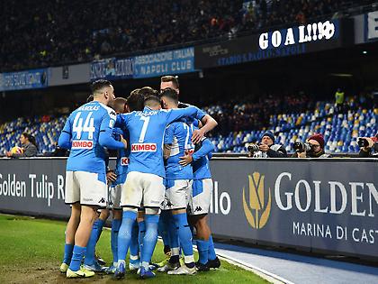 Με γκολ από τα αποδυτήρια στα ημιτελικά η Νάπολι