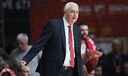 Πάει… μισός στη Βαρκελώνη ο Ερυθρός Αστέρας