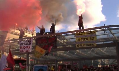 Ελβετία: Επεισόδια στη Ζυρίχη μεταξύ διαδηλωτών και αστυνομίας