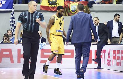 Αγωνία για Λάνγκφορντ στην ΑΕΚ