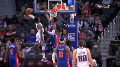 Απίθανο κάρφωμα του Φοξ στην πρώτη θέση του Top 10 (video)