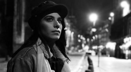 Τζένη Γεωργιάδη: Σαρώνει σε views στο Youtube το νέο της τραγούδι με την υπογραφή Στέφανου Κορκολή