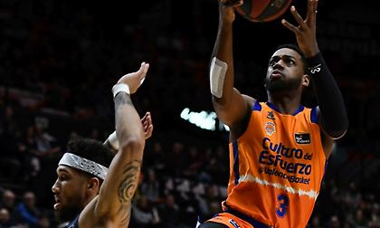 Πλήγμα στη Βαλένθια με Λόιντ!