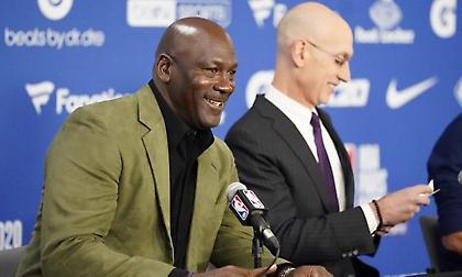 Τζόρνταν για ΛεΜπρον: «Είναι δύσκολο να συγκρίνεις διαφορετικές εποχές» (video)