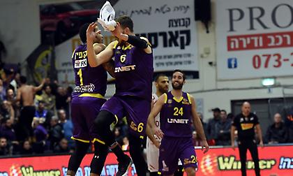 «Διπλό» τετράδας για τη Χολόν του Δέδα!