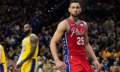 Χάλασαν το πάρτι του Λεμπρόν οι Σίξερς, όργια από Ίρβινγκ και ΛαΒίν