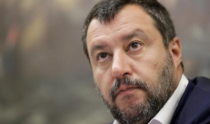 Σαλβίνι: Προσπαθεί να κερδίσει στην Καλαβρία με στόχο να ζητήσει βουλευτικές εκλογές