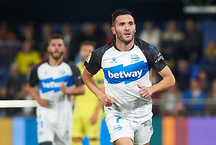 Ο Λούκας Πέρεθ έδωσε τη φανέλα του σε αντίπαλο οπαδό που δεν τη ζήτησε (video)