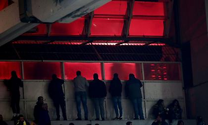 Επεισόδια εκτός ΟΑΚΑ, τραυματίστηκε αστυνομικός