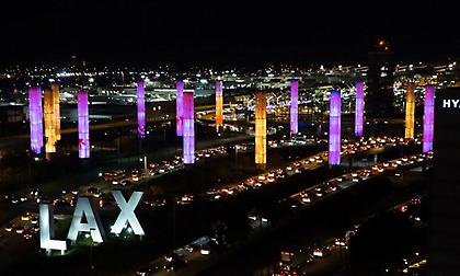 Στα «χρώματα» του Κόμπι «ντύνονται» κτίρια στις ΗΠΑ